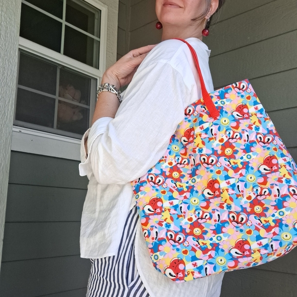 Estee Lauder Handbags - Estee Lauder X Hattie Stewart Happy Hearts Floral Daisy Tote Colorful Clowncore